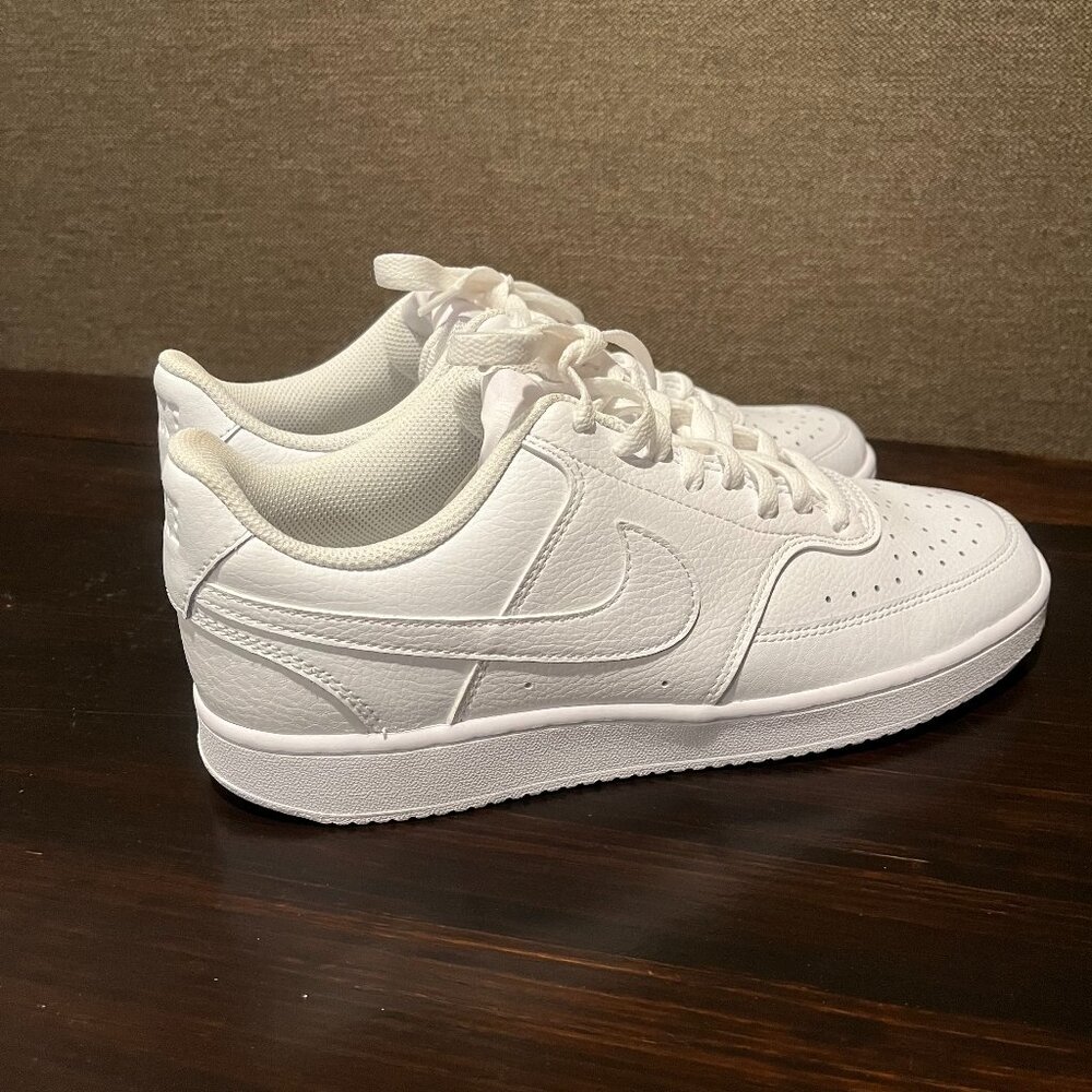 Nike Court Vision Low Women's Basketball Sneakers